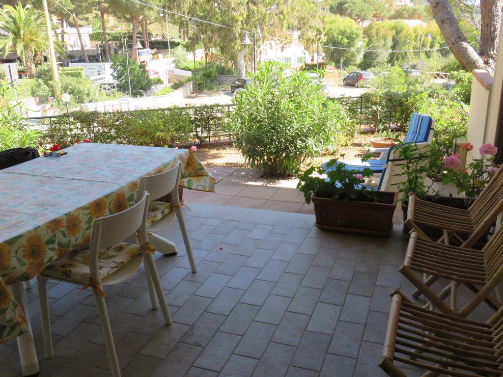 Gli Oleandri Apartment Каполивери Екстериор снимка