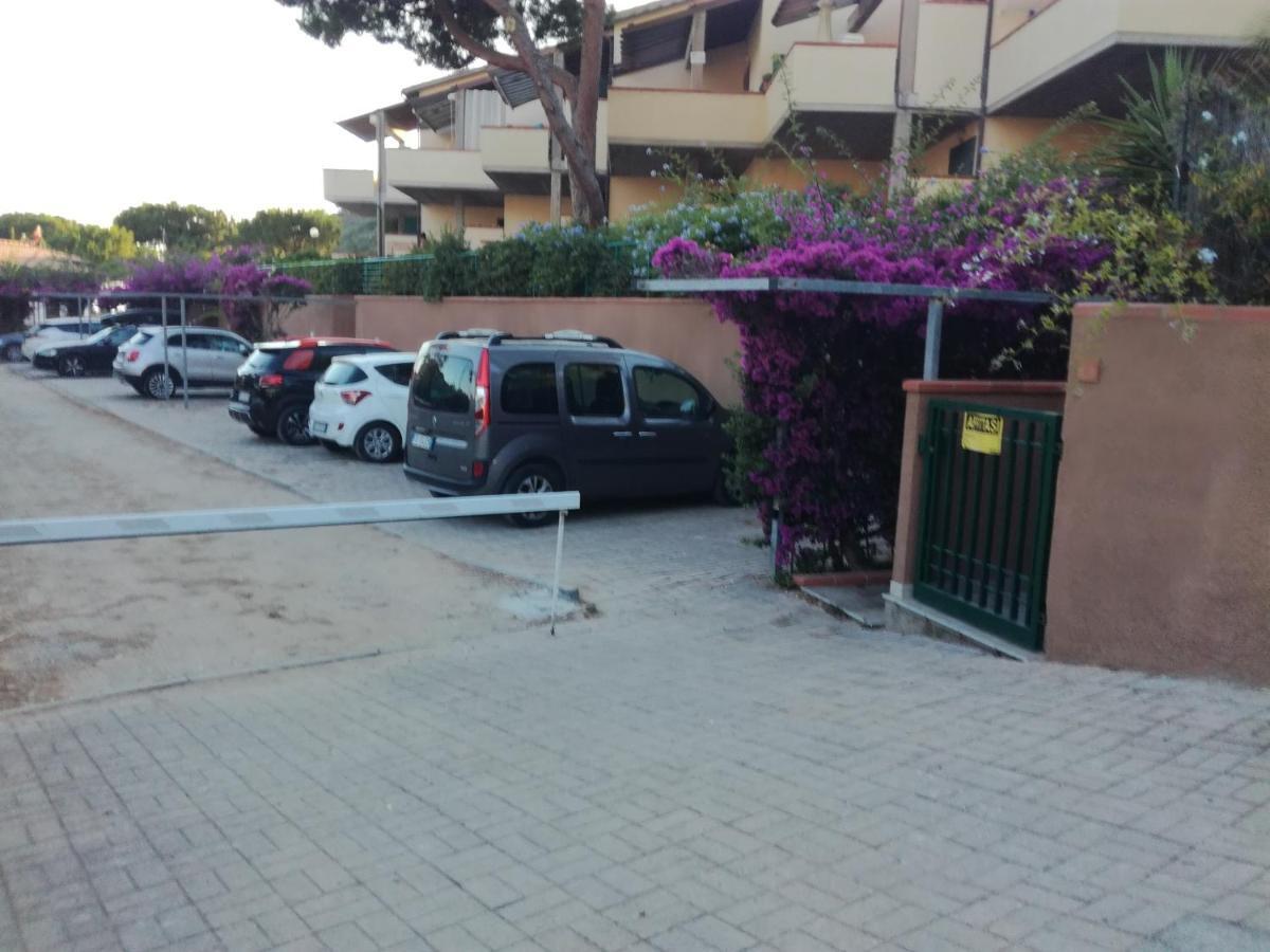 Gli Oleandri Apartment Каполивери Екстериор снимка